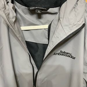 Lightweight Subaru jacket size XL